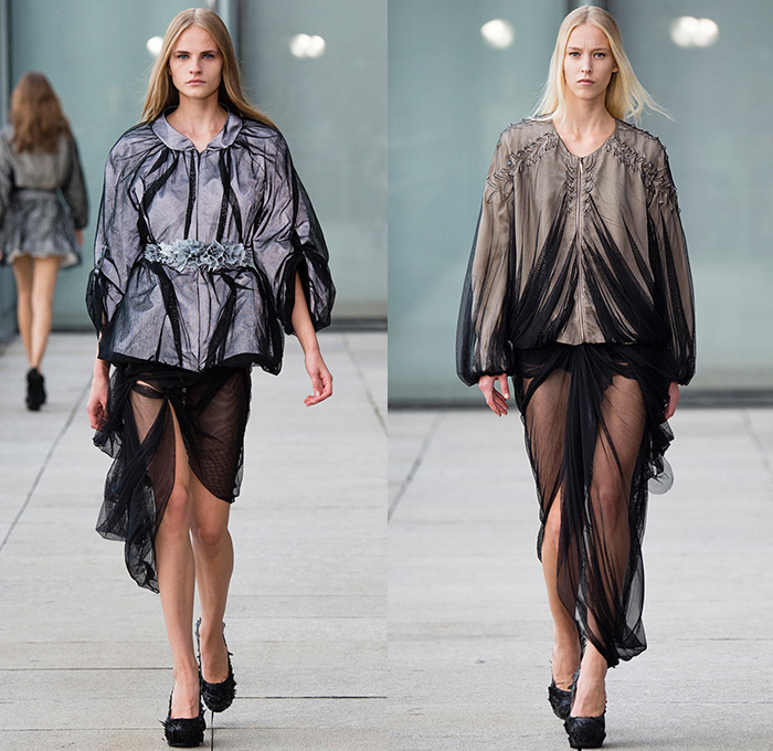 Iris van Herpen 2015 Spring Summer Womens Magnetic Motion Runway Catwalk Looks - Mode à Paris Fashion Week Prêt-à-Porter Mode Féminin Femme France - Silicone 3D Cutout Perforated Laser Mesh Alien Exoskeleton Dress Low V-Neck Asymmetrical Hem Plastic Skirt Frock Crop Top Midriff Pants Trousers Shirtdress Zippers Spikes Teeth Thorns Pleats Cinch Waist Drapery