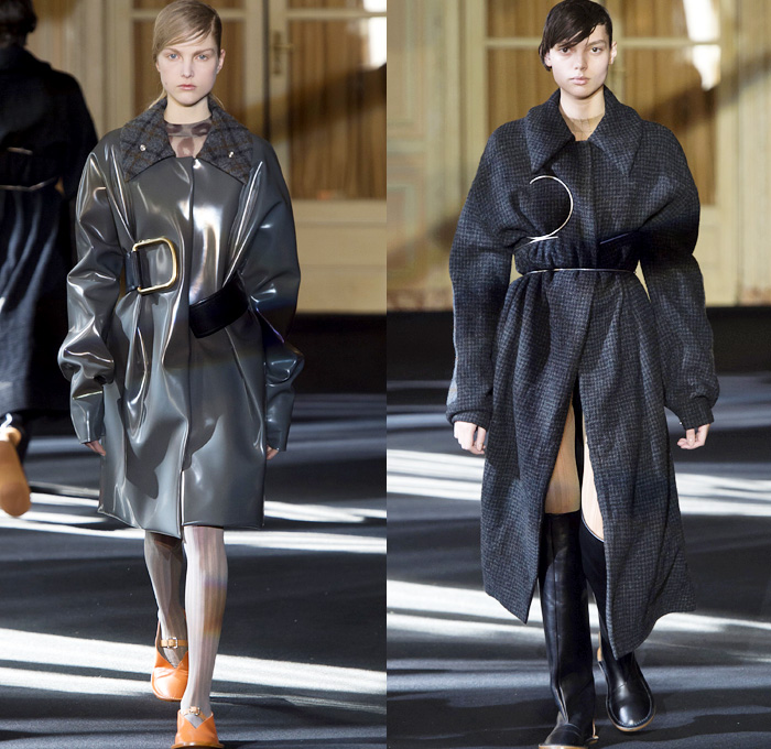 Acne Studios 2016-2017 Fall Autumn Winter Womens Runway Catwalk Collection Looks - Paris Fashion Week Mode à Paris France - 1980s Eighties PVC Vinyl Unitard Leotard Outerwear Trench Coat Quilted Waffle Puffer Onesie Jumpsuit Coveralls Sheer Chiffon Leather Leggings Stockings Tights Dress Sleek Miniskirt Loose Baggy Crop Top Midriff Sleeveless Vest Waistcoat Wire Thigh High Boots Boots Wide Belt Sandals Handbag Tote Snap Buttons Stripes