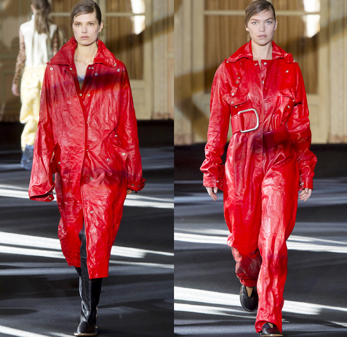 Acne Studios 2016-2017 Fall Autumn Winter Womens Runway Catwalk Collection Looks - Paris Fashion Week Mode à Paris France - 1980s Eighties PVC Vinyl Unitard Leotard Outerwear Trench Coat Quilted Waffle Puffer Onesie Jumpsuit Coveralls Sheer Chiffon Leather Leggings Stockings Tights Dress Sleek Miniskirt Loose Baggy Crop Top Midriff Sleeveless Vest Waistcoat Wire Thigh High Boots Boots Wide Belt Sandals Handbag Tote Snap Buttons Stripes