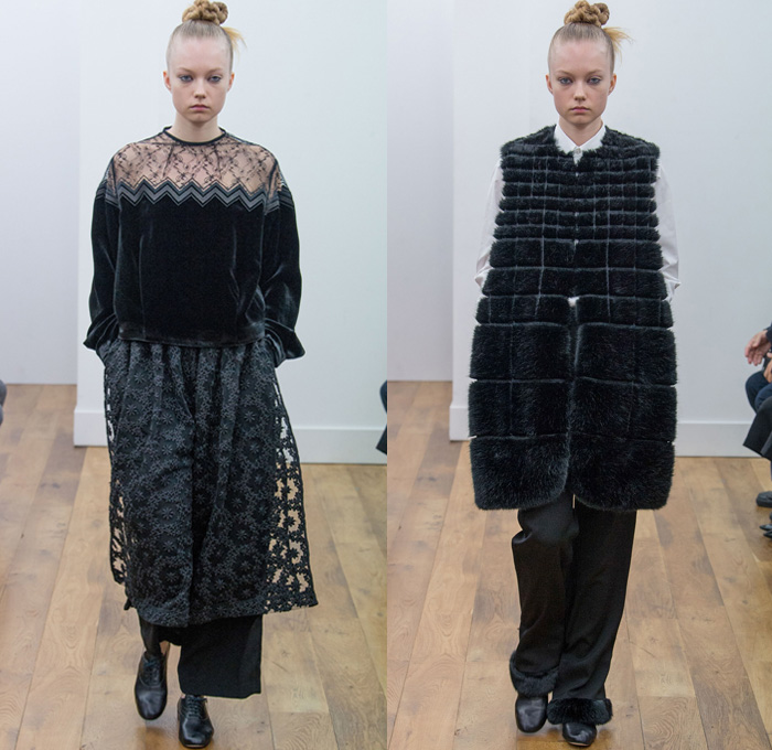 Noir Kei Ninomiya 2017-2018 Fall Autumn Winter Womens Runway Catwalk Looks - Mode à Paris Fashion Week Mode Féminin France - Scarlet Red Modular Chain Link Ring Rivet Belts Straps Mesh Lattice Plush Fur Dimensional Structural Organic Shape Sculptural Floral Flower Bud Trompe L'oeil Ruffles Zigzag Sheer Chiffon Velvet Jacquard Quilted Waffle Long Sleeve Blouse Silk Satin Accordion Pleats Skirt Frock Leggings Hanging Sleeve Oversized Outerwear Coat Bell Shape Ribbons Bomber Jacket Pinafore Dress Embroidery Decorated Bedazzled Vest Waistcoat Shawl Beetle Wings Rocket Wingsuit