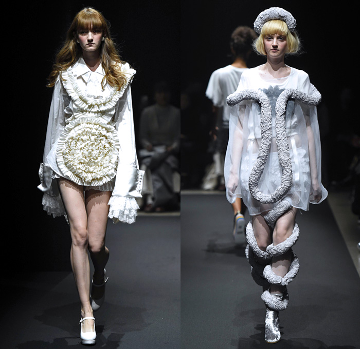 Memuse 2018 Spring Summer Womens Runway Catwalk Looks Risa Aizawa - Amazon Fashion Week Tokyo Japan AmazonFWT - Denim Petals Jean Panels Vest Trench Coat Mesh Fishnet Ruffles Belts Straps Brocade Jacquard Leg O'Mutton Sleeves Sheer Tulle Wires Lace Teddy Bear Plush Toys Geometric Prism Metallic Foil Silk Satin Flowers Floral Moon Crescent Ribbons Maid Apron Check Serpentine Tentacles Rope Weave Braid Doily Accordion Pleats Babydoll Dress Miniskirt Shorts Asymmetrical Hem Hat Boots Veil