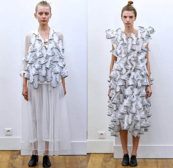 Noir Kei Ninomiya 2018 Spring Summer Womens Lookbook Presentation - Mode à Paris Fashion Week Mode Féminin France - Dimensional Structural Organic Shape Sculpture PVC Vinyl Gauze Mesh Harness Knit Sweater Weave Belts Straps Accordion Pleats Leg O'Mutton Sleeves Satin Mesh Lattice Grommets Mockneck Decorative Art Vines Embroidery Foliage Coat Motorcycle Biker Jacket Decorated 3D Flowers Sheer Chiffon Tulle Tutu Honeycomb Ruffles Strapless Dress Blouse Skirt Black White Shower Cap