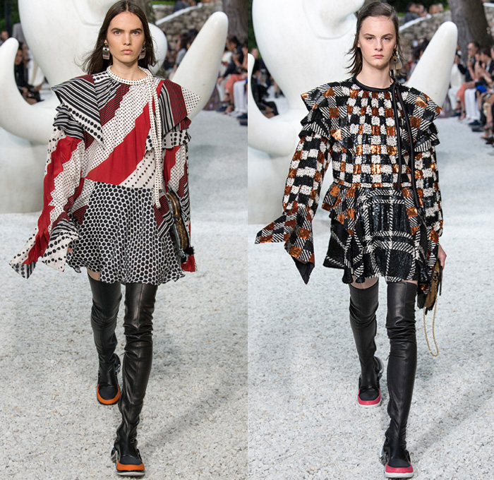 Louis Vuitton 2019 Resort Cruise Womens Fashion Show