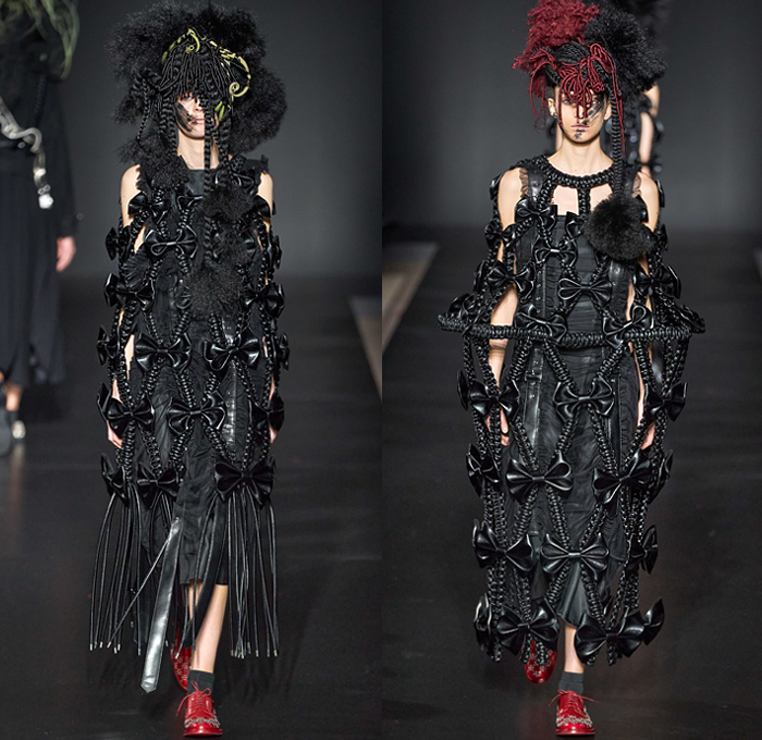 Noir Kei Ninomiya 2020-2021 Fall Autumn Winter Womens Runway Catwalk Looks - Mode à Paris Fashion Week France - Sculpture Voluminous Red Black Plants Leaves Cloud Bush Steel Wool Wires Fringes Rope Braid Weave Ruffles Tiered Plaid Check Tartan Bows Harness Fringes Crop Top Leather Jacket Hoodie Trench Coat Pearls Pins Sphere Trompe L'oeil Plastic Ostrich Feathers Hair Fur Dress Skirt Gown Sheer Tulle Bedazzled Studs Oxford Shoes