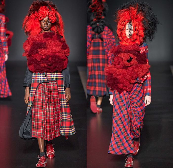 Noir Kei Ninomiya 2020-2021 Fall Autumn Winter Womens Runway Catwalk Looks - Mode à Paris Fashion Week France - Sculpture Voluminous Red Black Plants Leaves Cloud Bush Steel Wool Wires Fringes Rope Braid Weave Ruffles Tiered Plaid Check Tartan Bows Harness Fringes Crop Top Leather Jacket Hoodie Trench Coat Pearls Pins Sphere Trompe L'oeil Plastic Ostrich Feathers Hair Fur Dress Skirt Gown Sheer Tulle Bedazzled Studs Oxford Shoes