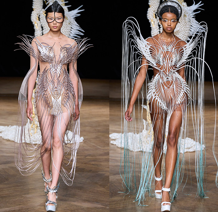 Iris Van Herpen Fall Winter 2022-23 Haute Couture Fashion Show