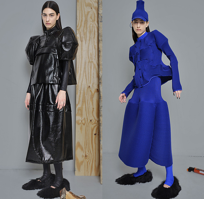 Melitta Baumeister 2023-2024 Fall Autumn Winter Womens Lookbook Presentation - Sculpture Extreme Silver Silver Big Sleeve Denim Jeans Ring Loop Circle Skirt Dress Pleats Waffle Patchwork A-Line Wood Cargo Pockets Foam Hem Track Pants Oversized Track Jacket Quilted Vest Loungewear Wide Leg Palazzo Pants Baggy Lantern Sleeves Turtleneck Ribbed Pleats Snap Buttons Tearaway Latex Knit Cap Tights Leggings Fur Parka Hoodie Sweatshirt Teddy Bear Bag Boots