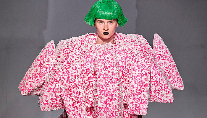 Comme des Garçons 2024 Spring Summer Womens Runway Collection - Paris Fashion Week Femme PFW - Wigs Wide Collar Flowers Floral Voluminous Tiered Rags Ruffles Geometric Bulb Ball Sphere Coat Dress Robe Kimono Wide Sleeves Pipe Cone Giant Bow Bags Sacks Colorful Asymmetrical Deconstructed Patchwork Renaissance Faces Silk Satin Lace Polygon Tires Sheer Tulle Spiral Frame Plaid Check Tartan Cycling Shorts Hood Leather Cape Bedazzled Sneakers Boots Gems Trinkets