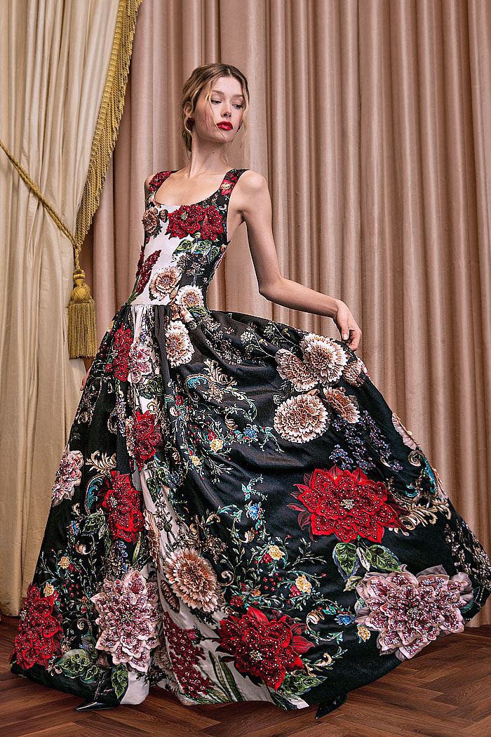 alice + olivia 2026-2027 Fall Winter Womens Fashion - denim jeans, embroidery, crystals, studs, pearls, butterflies, corset, lace