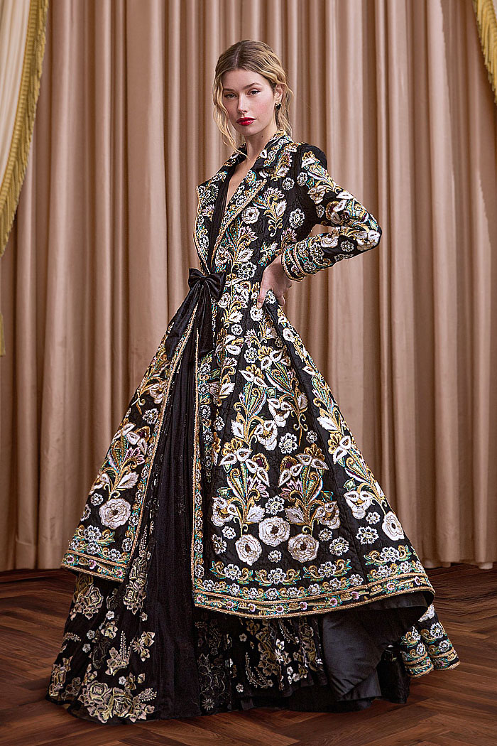 alice + olivia 2026-2027 Fall Winter Womens Fashion - denim jeans, embroidery, crystals, studs, pearls, butterflies, corset, lace