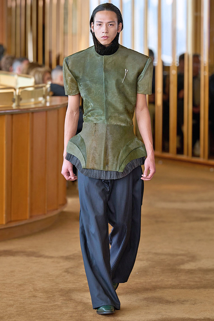 Campillo 2026-2027 Fall Winter Mens Fashion Trends - Charro jacket, wide leg denim jeans, pleats, horse saddle, horsehair, onyx