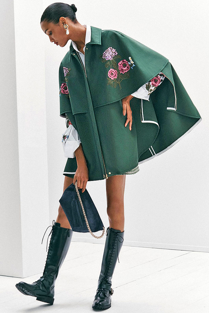 Carolina Herrera 2026 Pre-Fall Womens Fashion Trends - Phthalo Green, Hydrangeas, Flowers, Floral, Check, Stripes, Lace, Crystals