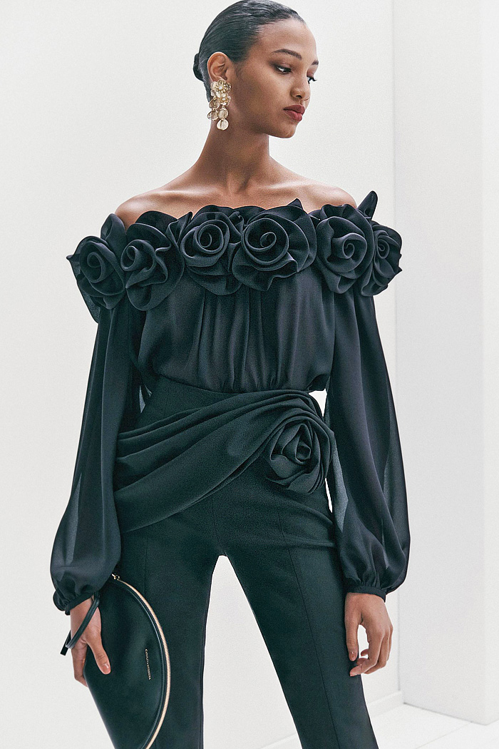 Carolina Herrera 2026 Pre-Fall Womens Fashion Trends - Phthalo Green, Hydrangeas, Flowers, Floral, Check, Stripes, Lace, Crystals