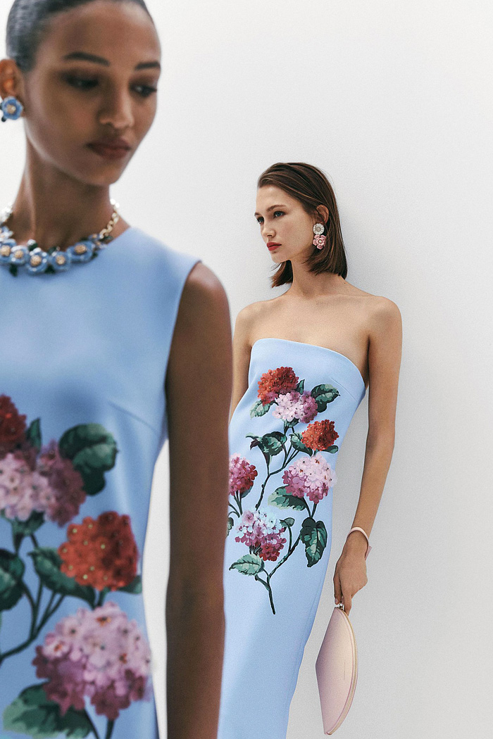 Carolina Herrera 2026 Pre-Fall Womens Fashion Trends - Phthalo Green, Hydrangeas, Flowers, Floral, Check, Stripes, Lace, Crystals