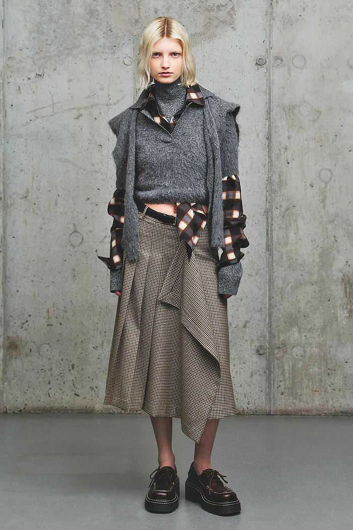 Monse 2026-2027 Fall Winter Womens Fashion Looks - Sunflowers Beads Cutout Deconstructed Check Pleats Knot Knit Stripes Lace Tulle