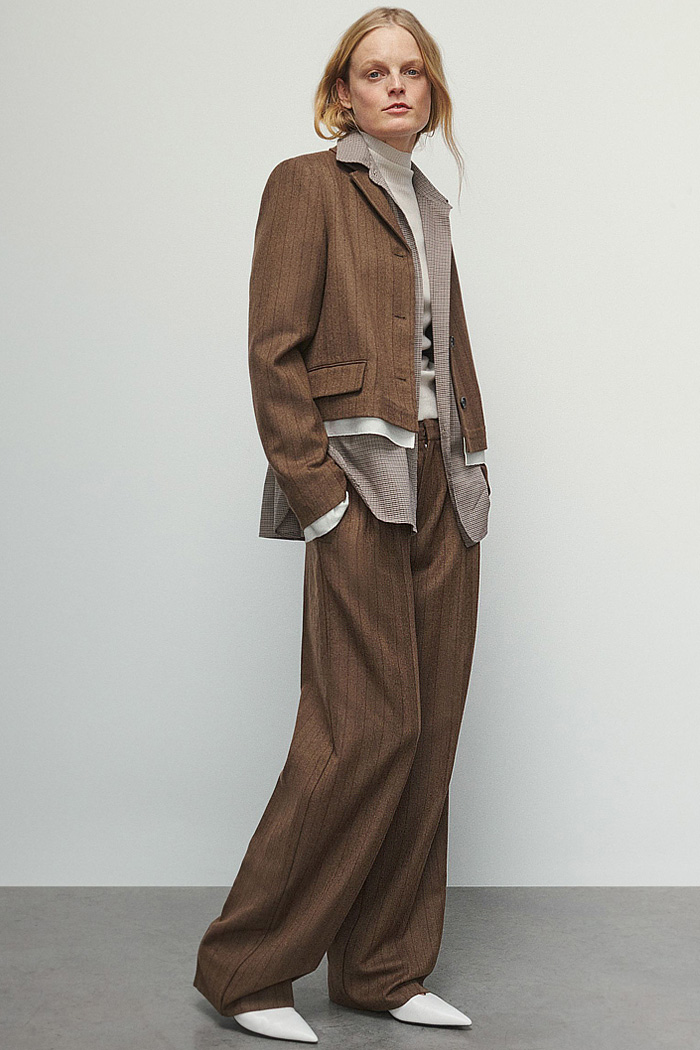 Rag & Bone 2026-2027 Fall Winter Womens Fashion Trends - Denim Jeans Vest Pockets Wide Leg Pinstripes Pantsuit Fur Coat Culottes