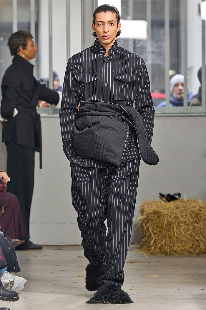 Setchu 2026-2027 Fall Autumn Winter Mens Fashion Trends - puffer coat, manskirt, pinstripe, wide leg, inward shoulders, straw boots