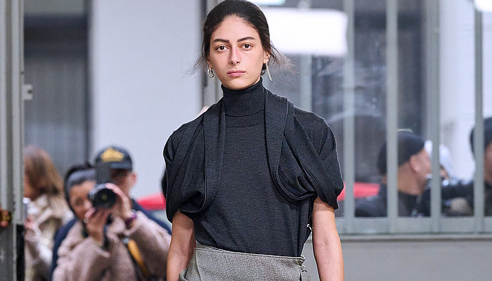 Setchu 2026-2027 Fall Winter Womens Fashion Runway Trends - deconstructed, snap buttons, zippers, denim, jeans, inward shoulders
