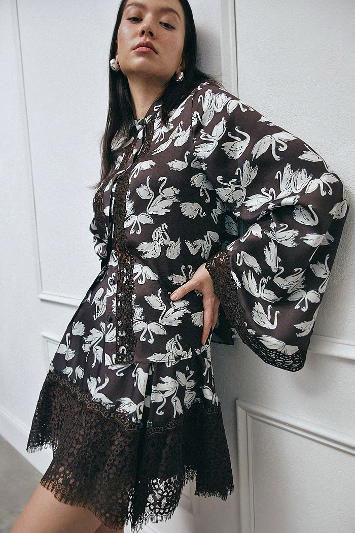 Tanya Taylor 2026-2027 Fall Winter Womens Fashion - Denim, Jeans, Knit, Check, Swans, Silk, Suede, Sequins, Poncho, Slip Dress