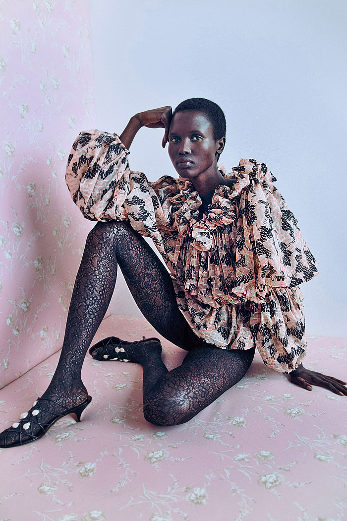 Ulla Johnson 2026 Pre-Fall Womens Fashion Trends - denim jeans, wide leg, crop tops, spicy colors, suede, brocade, ikat, crochet