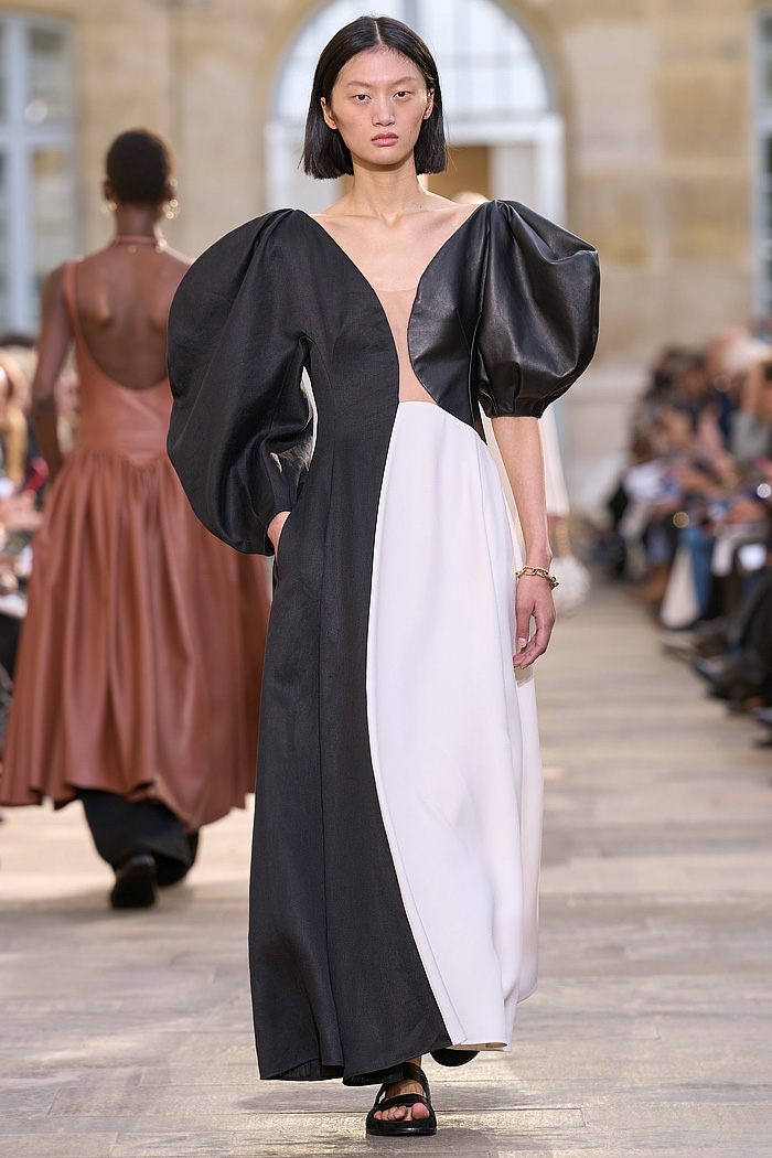 Gabriela Hearst 2026 Spring Summer Womens Runway - tarot, knit, denim jeans, poufy sleeves, yarn, deadstock charms, cutout stars