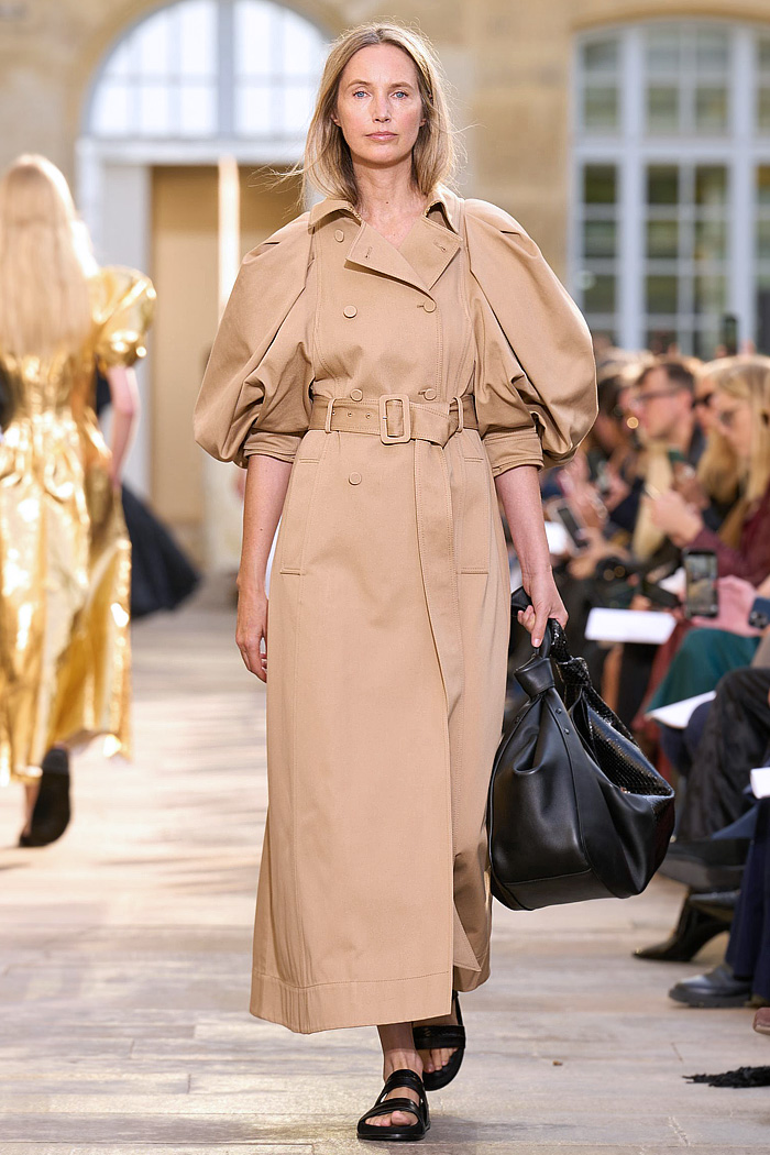 Gabriela Hearst 2026 Spring Summer Womens Runway - tarot, knit, denim jeans, poufy sleeves, yarn, deadstock charms, cutout stars