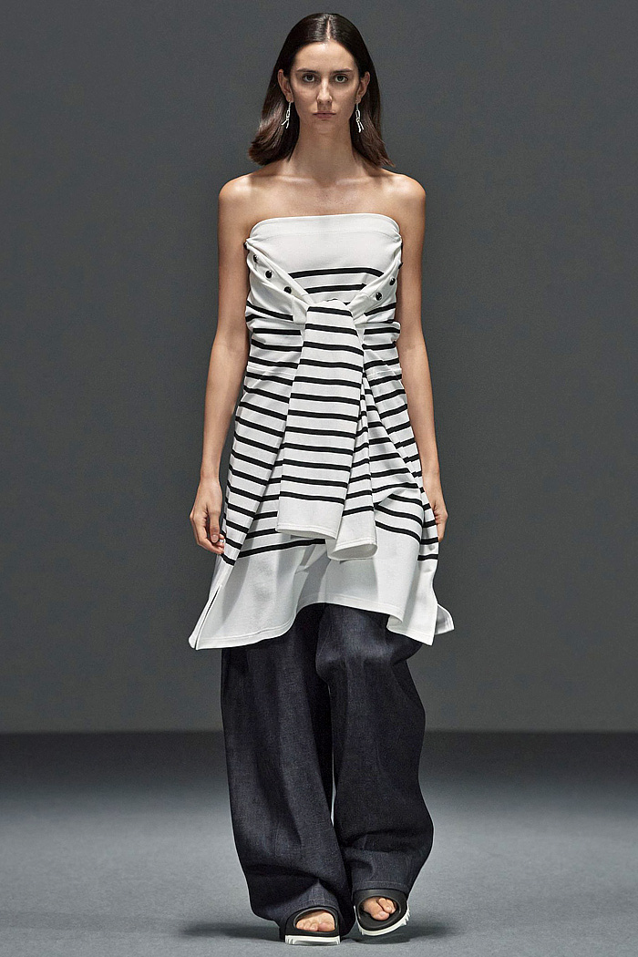 Hyke 2026 Spring Summer Womens Runway featuring nautical marine stripes, pleats, patchwork denim jeans, baggy sailor pants