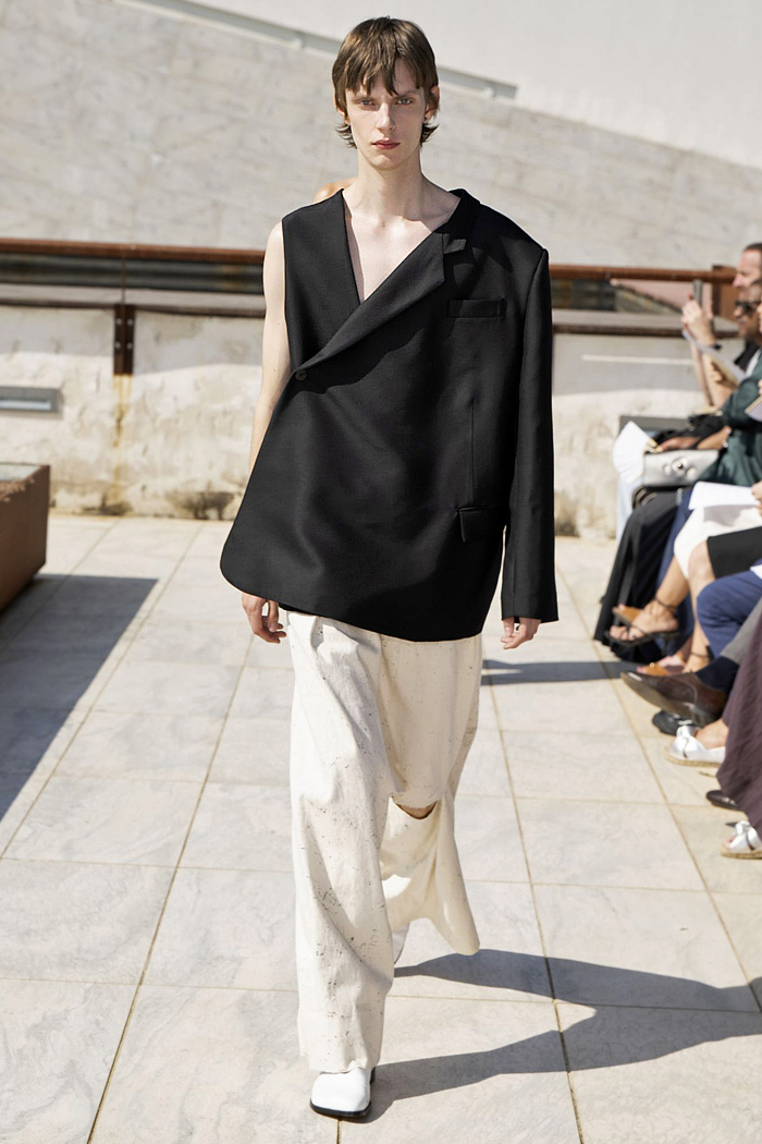 Niccolò Pasqualetti 2026 Spring Summer Menswear – denim jeans jumpsuit, cape jacket, cargo pants, pleats, deconstructed hybrid