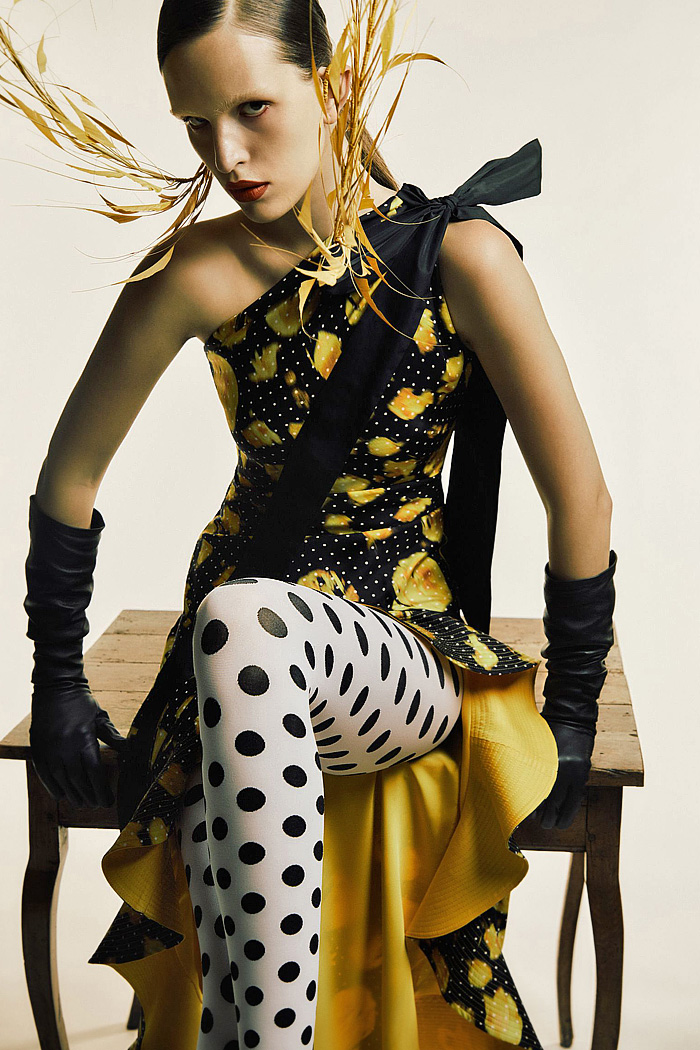 Palomo Spain 2026 Resort Cruise Womens Lookbook Cocoon collection with balloon dresses, bows, polka dots, feathers, and smudges