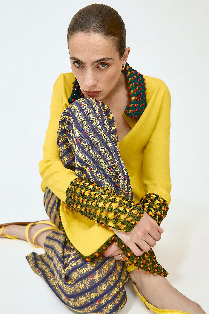 Rosie Assoulin 2026 Resort Womens show patchwork, knit crochet, jelly mint, flare pants, beads, halterneck, striped leaves, flowers