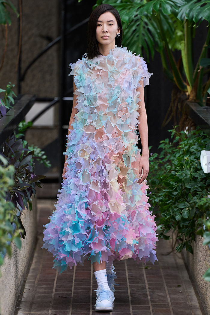 Susan Fang 2026 Spring Summer Womens Runway at LFW - beads, crystals, floral mesh, lace, sheer dress, sculptures, honeycomb
