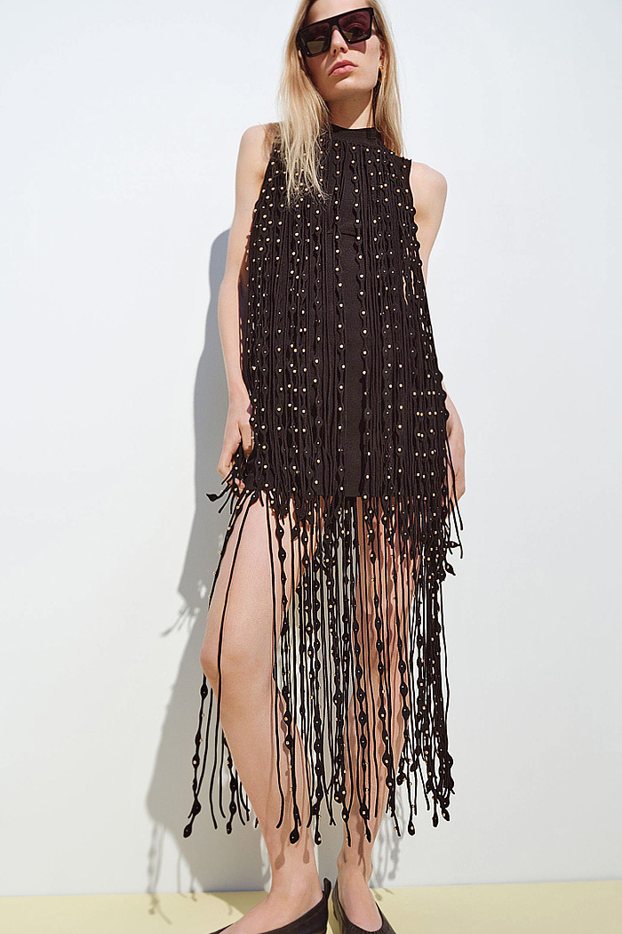 Jonathan Simkhai 2027 Resort Cruise Pre-Spring Womens Collection Fashion Trends - Fringes Overlapping Leather Strips Flapper Blazer Jacket Strings Adorned Studs Pellegrina Capelet Sleeves Threads Pasta Loops Ribbed Fusilli Spiral Backless Micro Dress Lace Embroidery Needlework Mesh Doily Jonathan Simkhai 2027 Resort Womens Fashion - Fringes Strips Blazer Strings Studs Capelet Sleeves Threads Loops Lace Mesh Doily