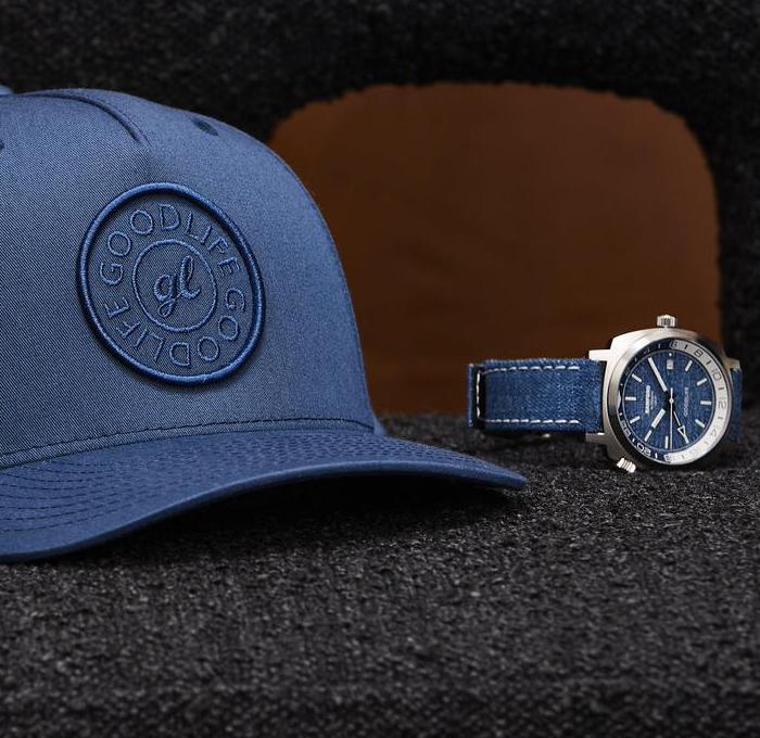 Bamford London X Goodlife Automatic GMT Denim Weave Watch - Made In Denim Finds by Denim Jeans Observer - Timeless Classic Limited Edition Jeans Black Medium Indigo Fabric Dial Snap Shirt Inspiration Espresso Macchiato Grey Set Colorways Cordura Nylon Strap Second Option Internal Rotating Bezel Self-Winding Mechanism Ball Bearing 316L Grade Stainless Steel Sapphire Crystal Glass Anti-Glare Time Piece Wrist Watch