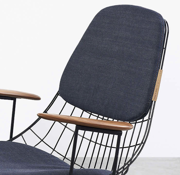 Tenue de Nimes + Pastoe Collaboration Design Denim Chair - Wire Collection FM06 Lounge Chairs Denim Upholstered Seat - KM05 Stools Detachable Denim Cushion - Cees Braakman - Japanese Kurabo Denim Jeans Fabric Black Steel Wire Walnut Wooden Armrests - Made in Denim Finds - Fashion Style